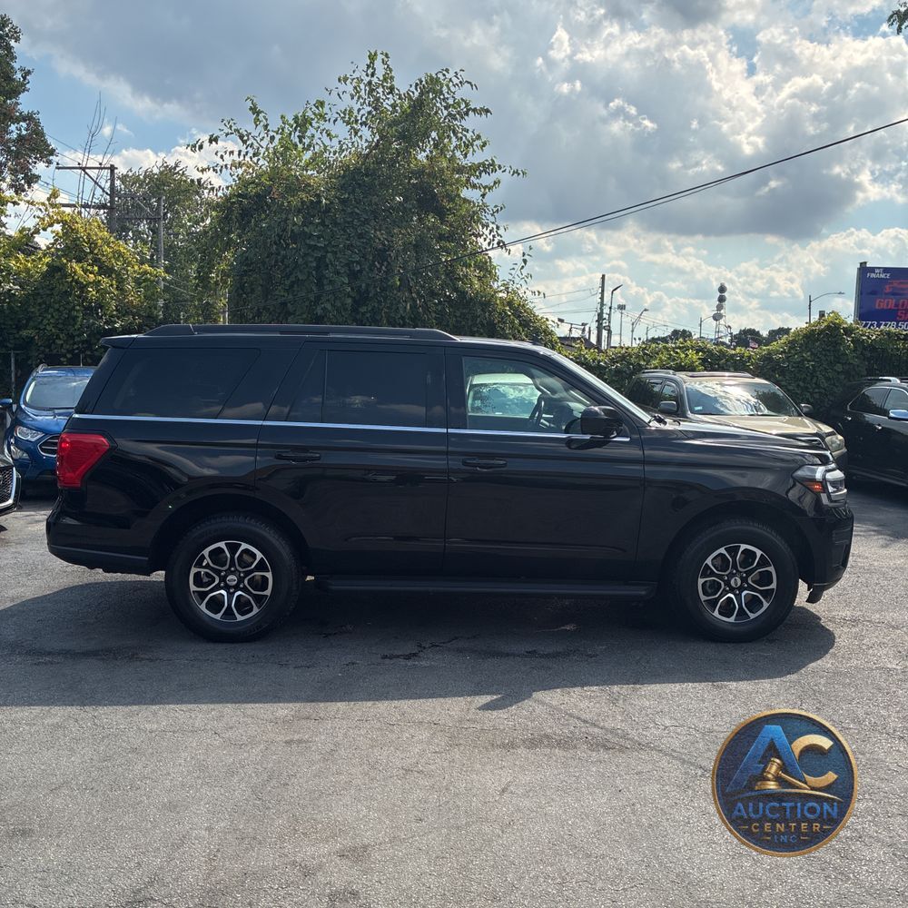 2024 Ford Expedition XLT
