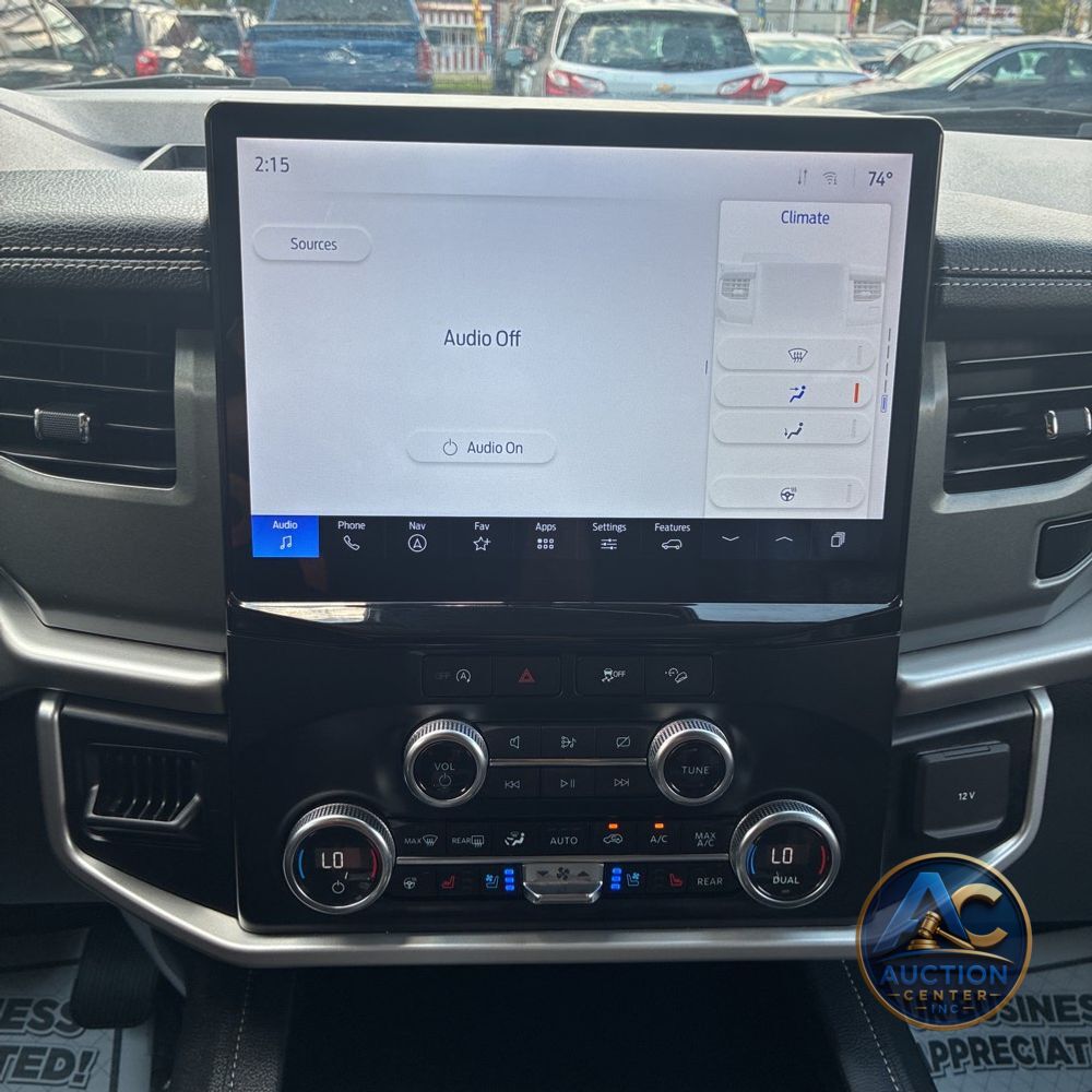 2024 Ford Expedition XLT