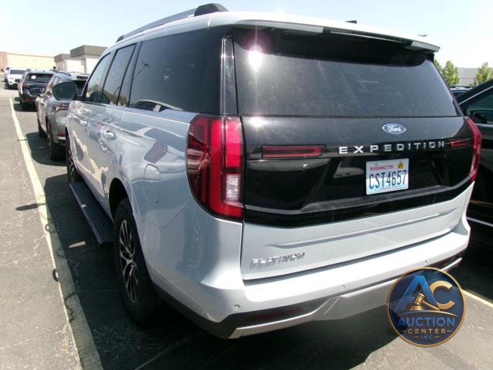 2025 Ford Expedition Platinum