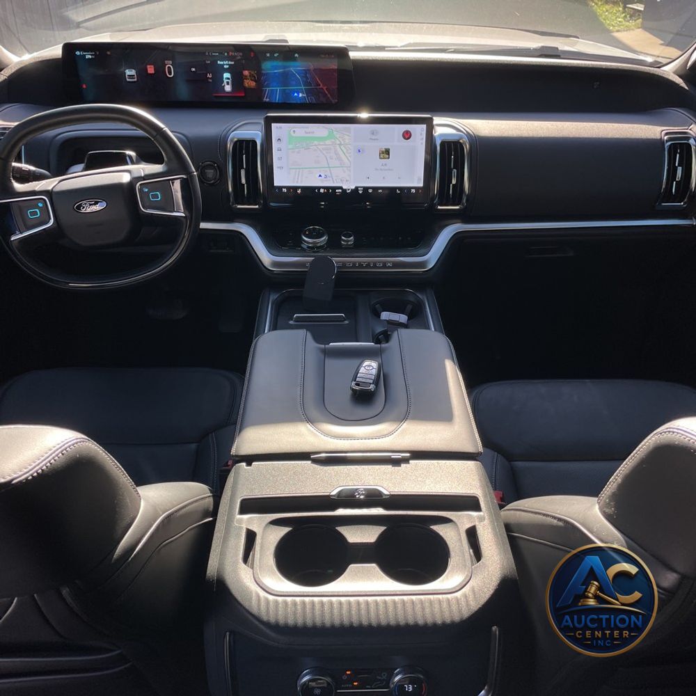 2025 Ford Expedition Platinum