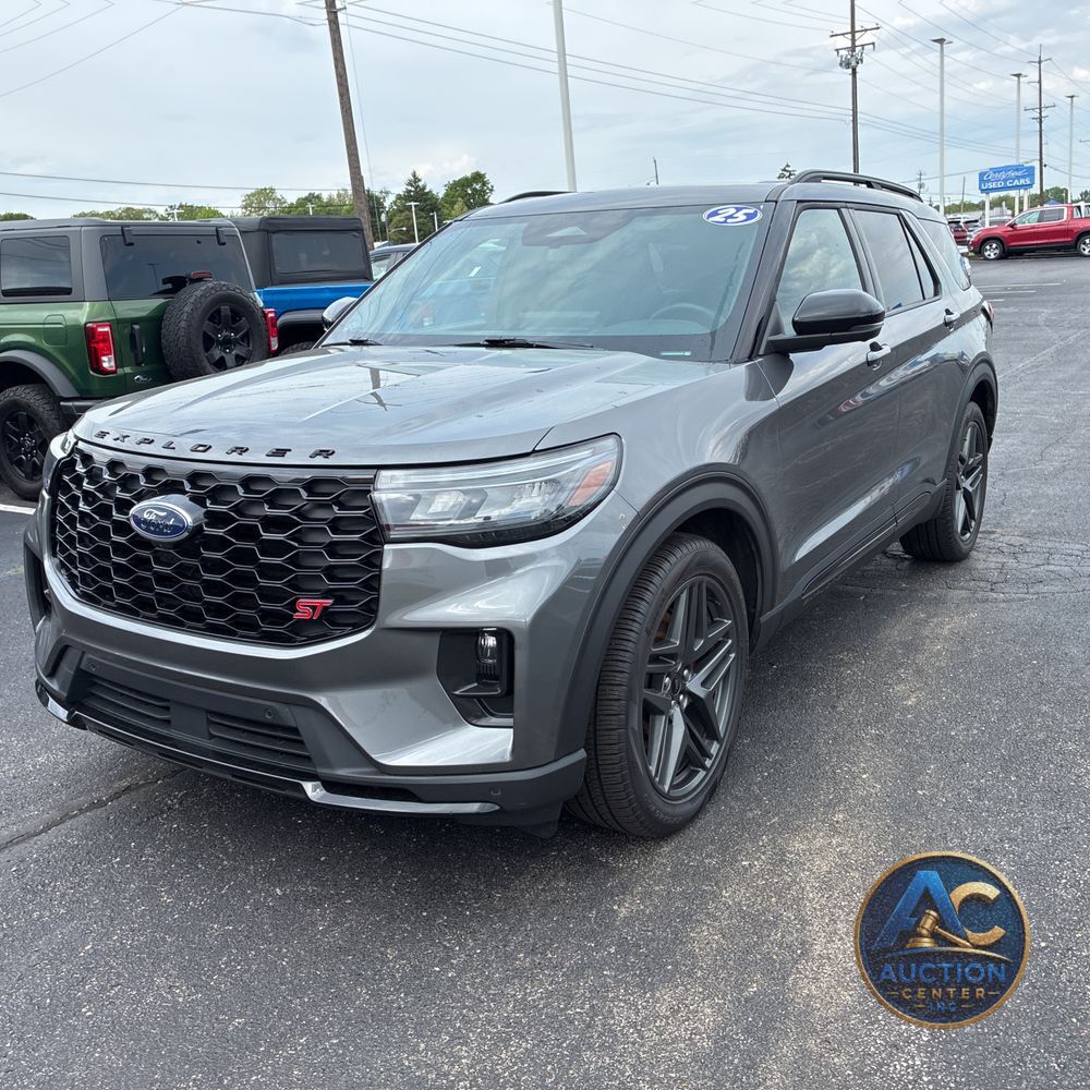 2025 Ford Explorer ST