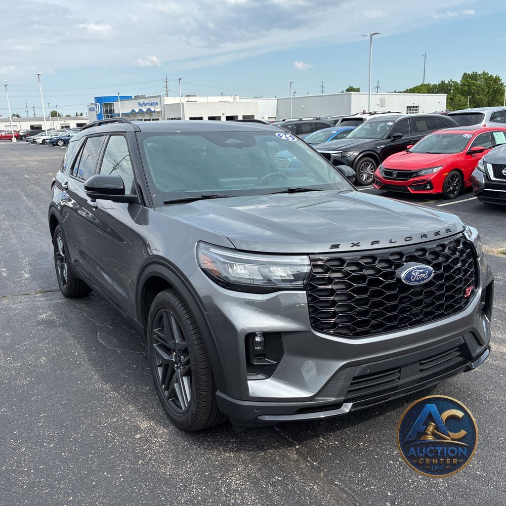 2025 Ford Explorer ST