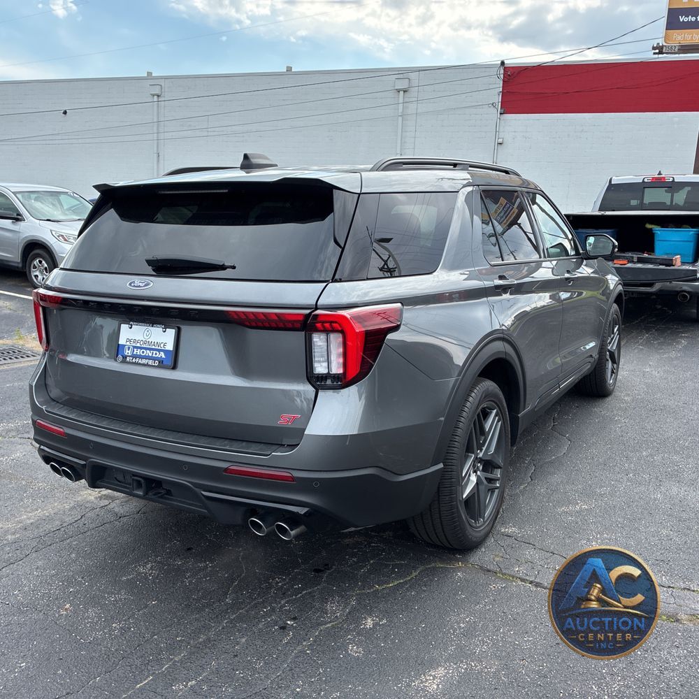 2025 Ford Explorer ST