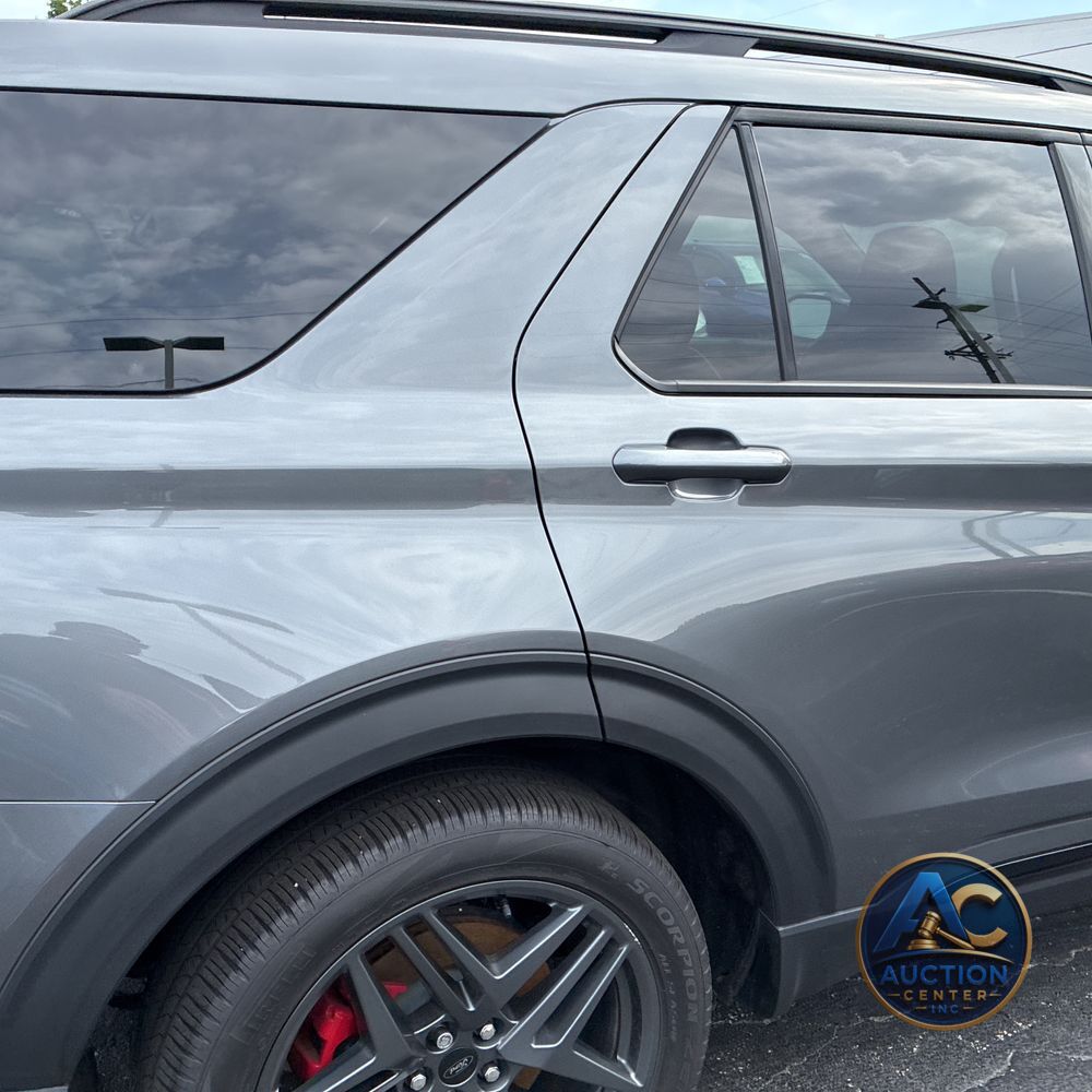 2025 Ford Explorer ST