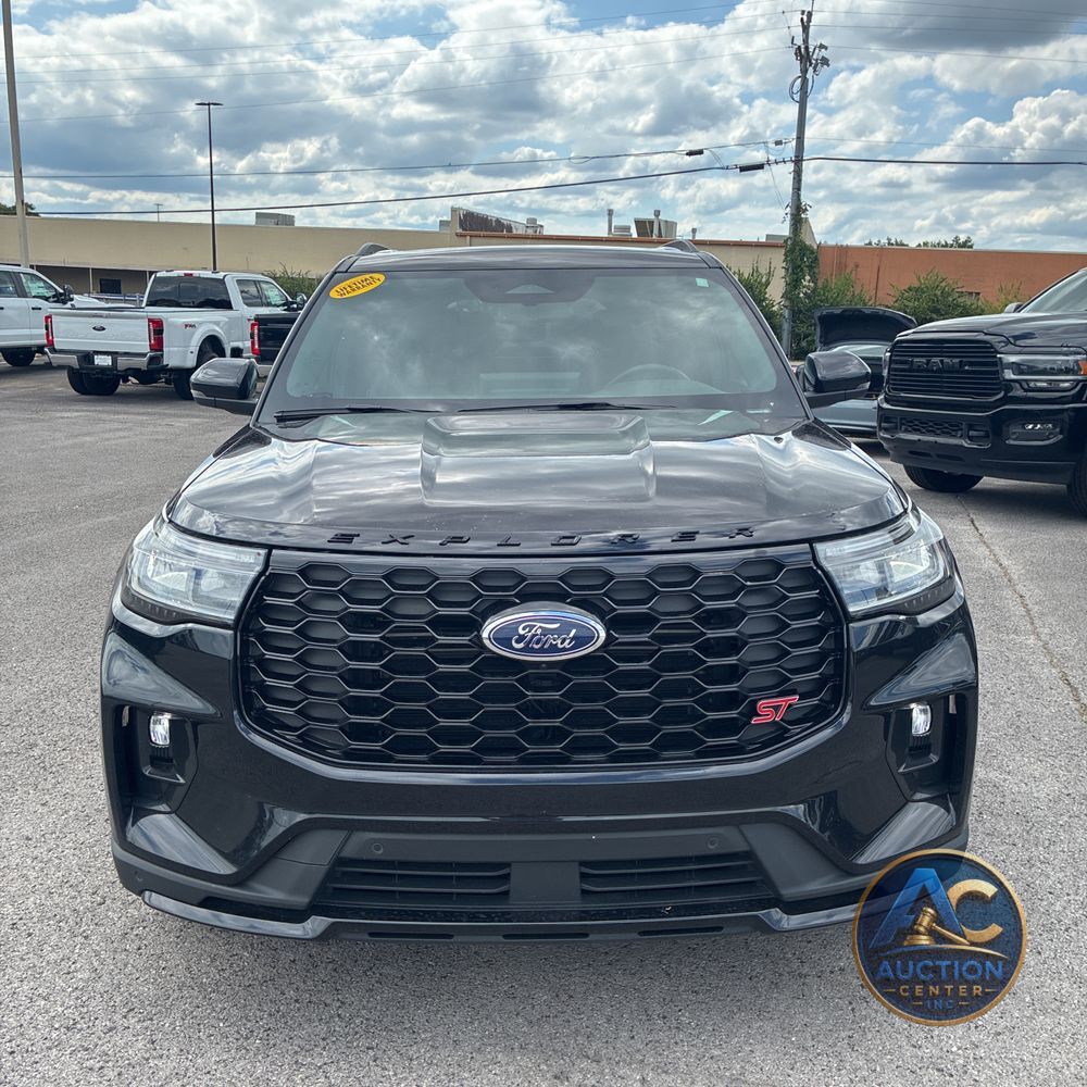 2025 Ford Explorer ST