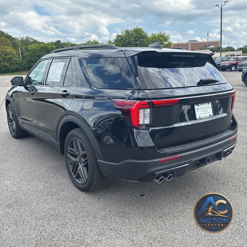 2025 Ford Explorer ST