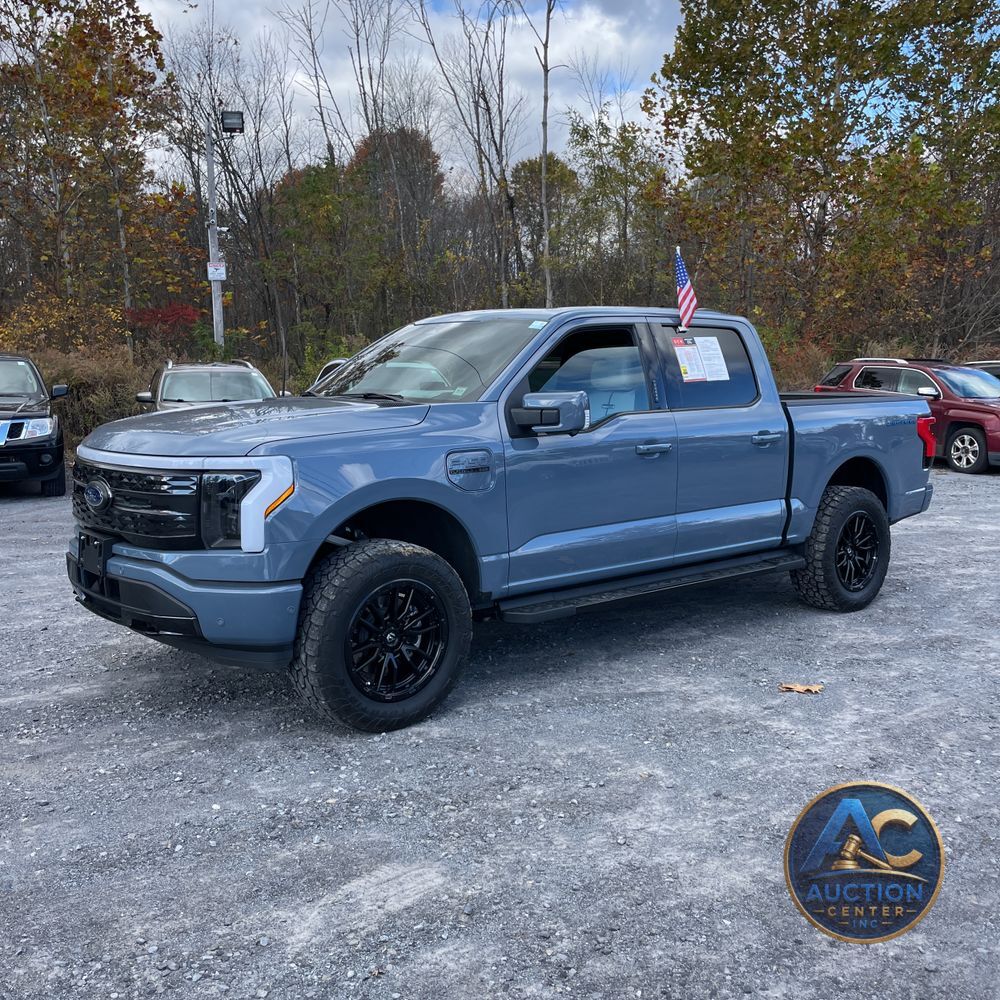 2023 Ford F-150 Lightning Platinum