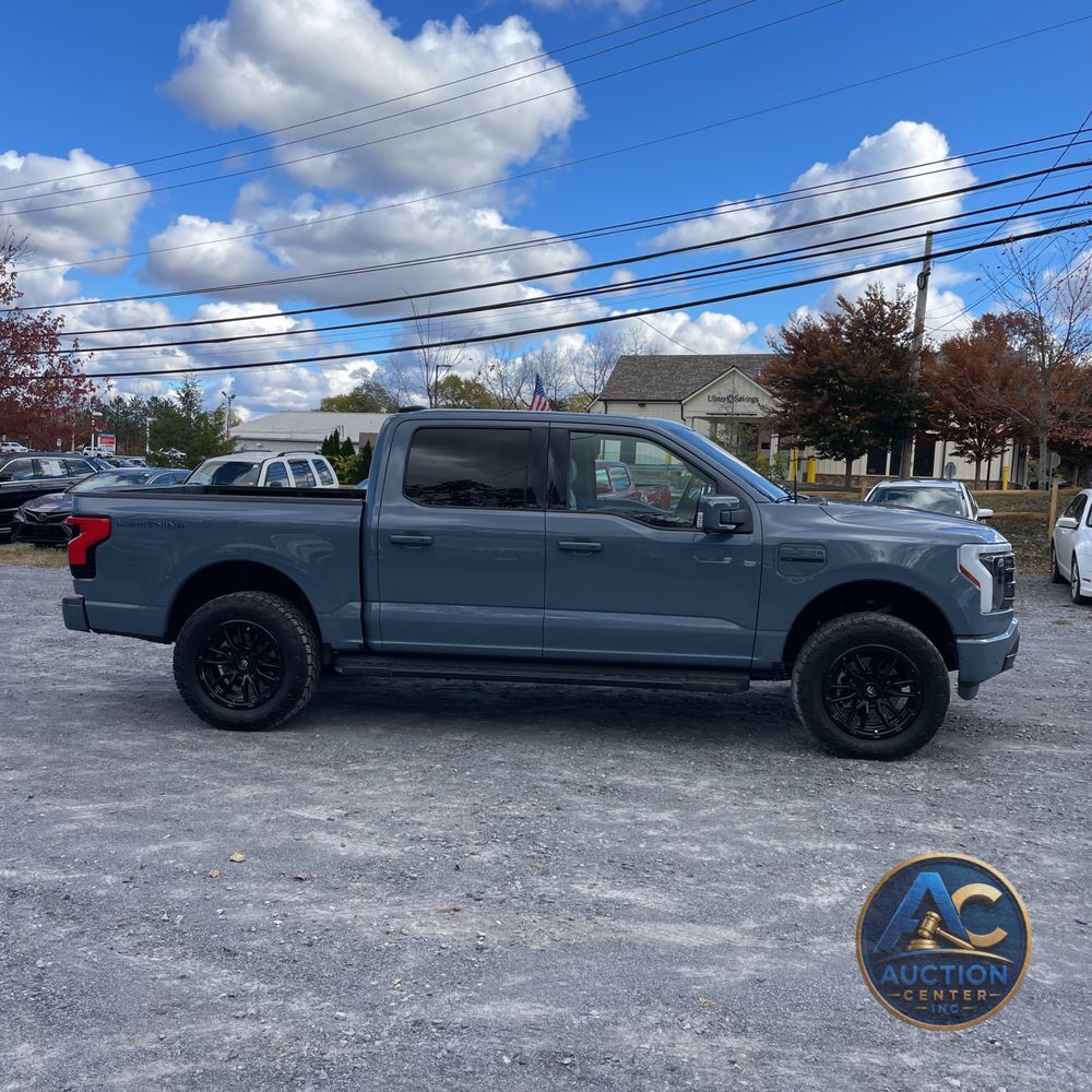 2023 Ford F-150 Lightning Platinum