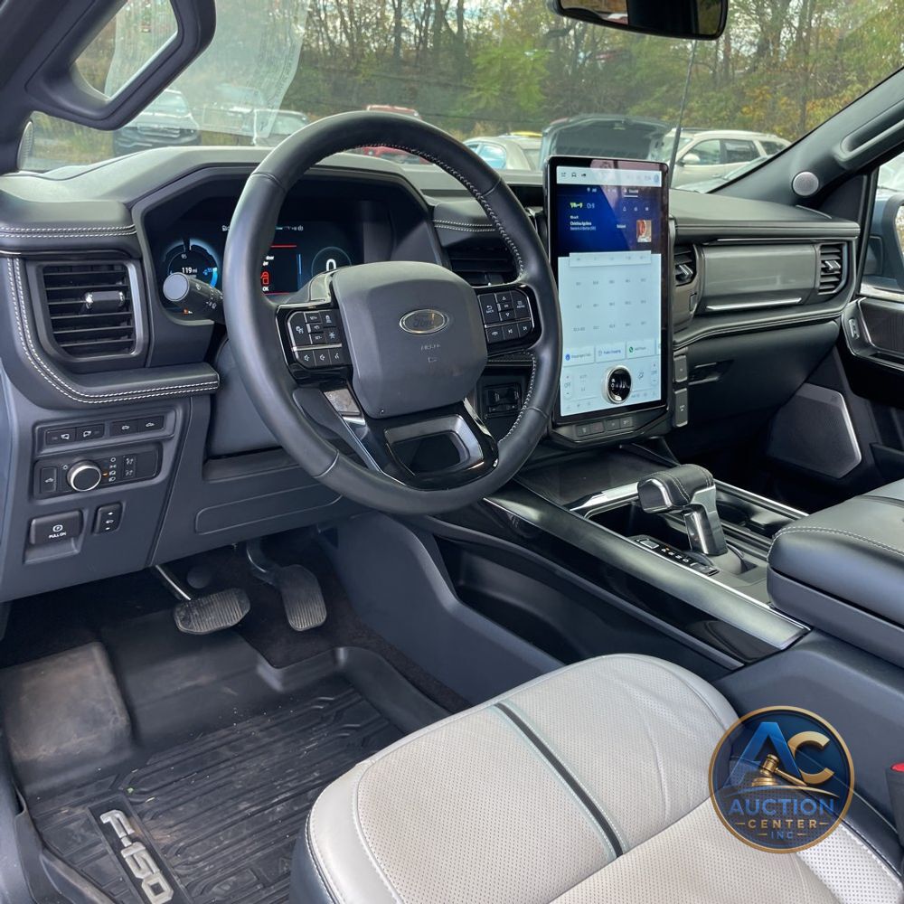 2023 Ford F-150 Lightning Platinum