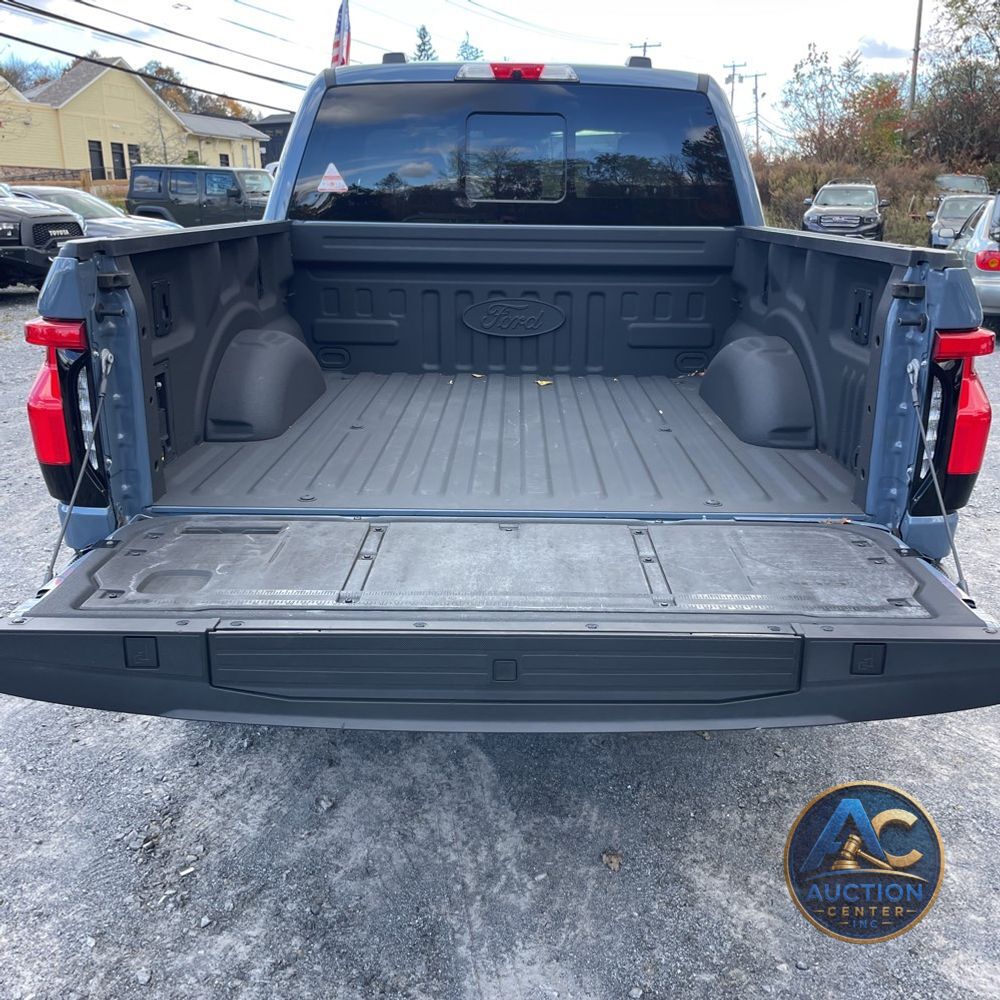 2023 Ford F-150 Lightning Platinum
