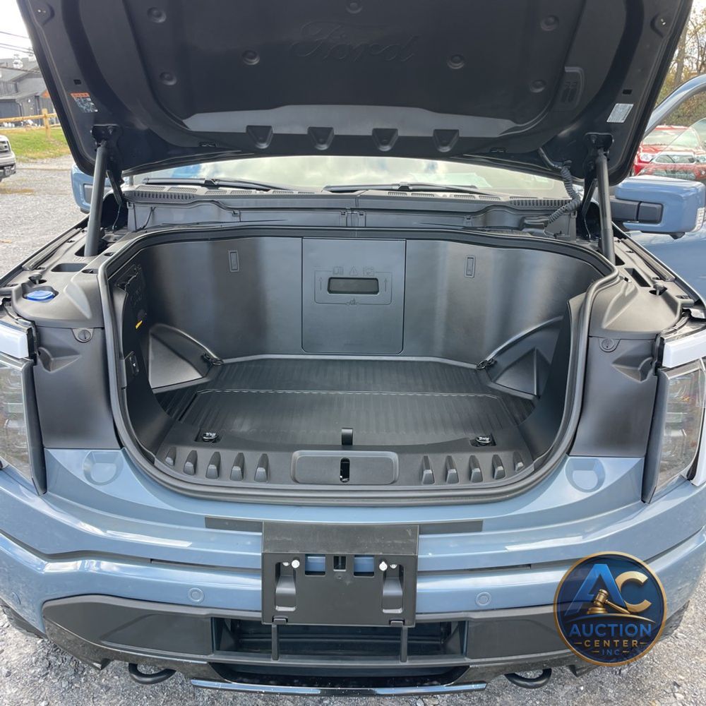 2023 Ford F-150 Lightning Platinum