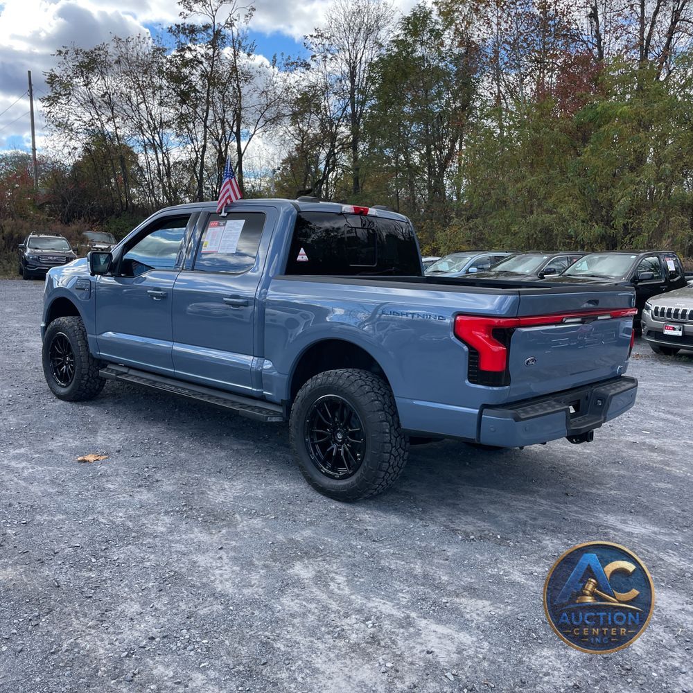 2023 Ford F-150 Lightning Platinum