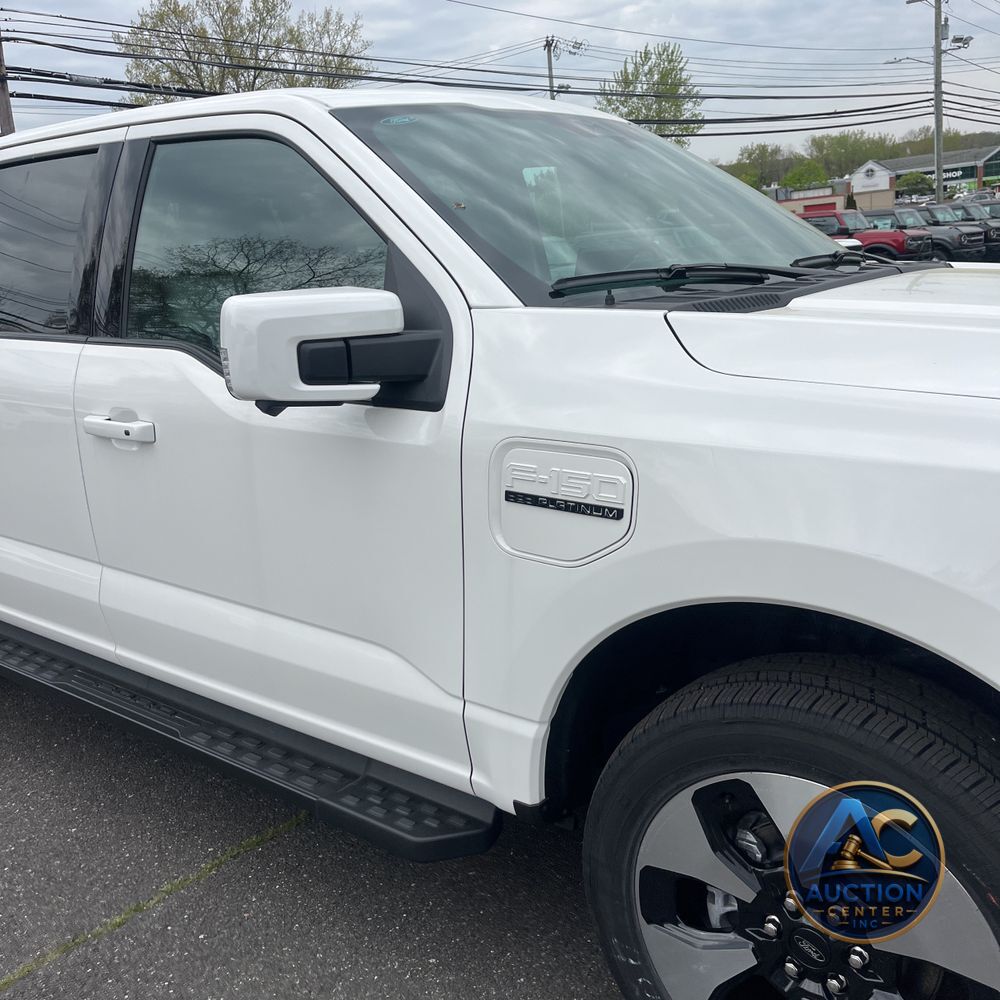 2023 Ford F-150 Lightning Platinum
