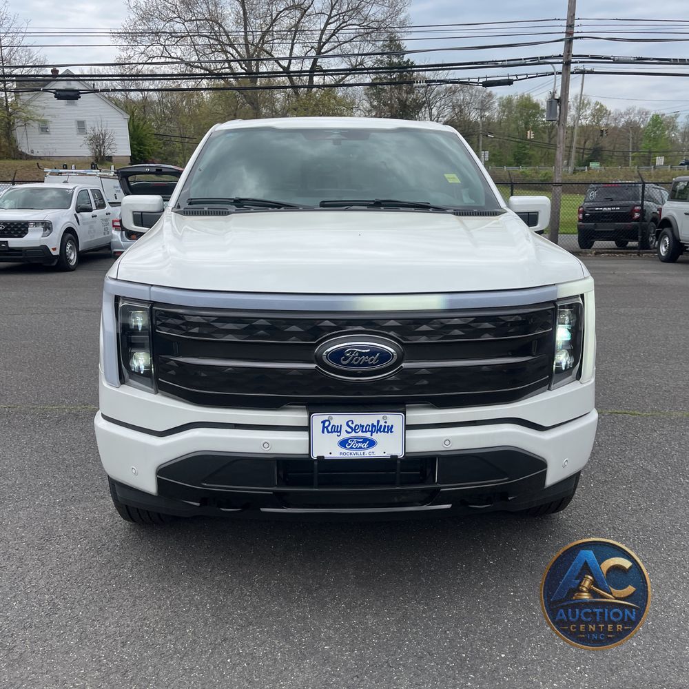 2023 Ford F-150 Lightning Platinum