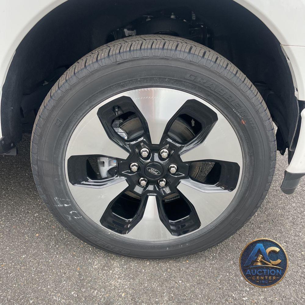 2023 Ford F-150 Lightning Platinum