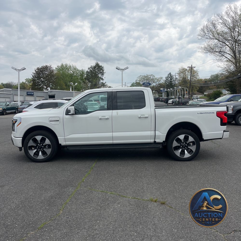 2023 Ford F-150 Lightning Platinum