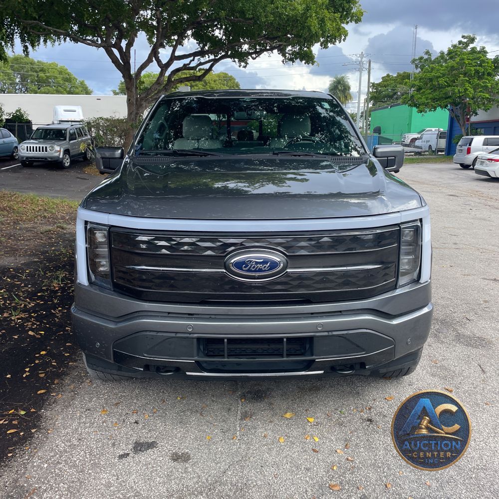 2023 Ford F-150 Lightning Platinum