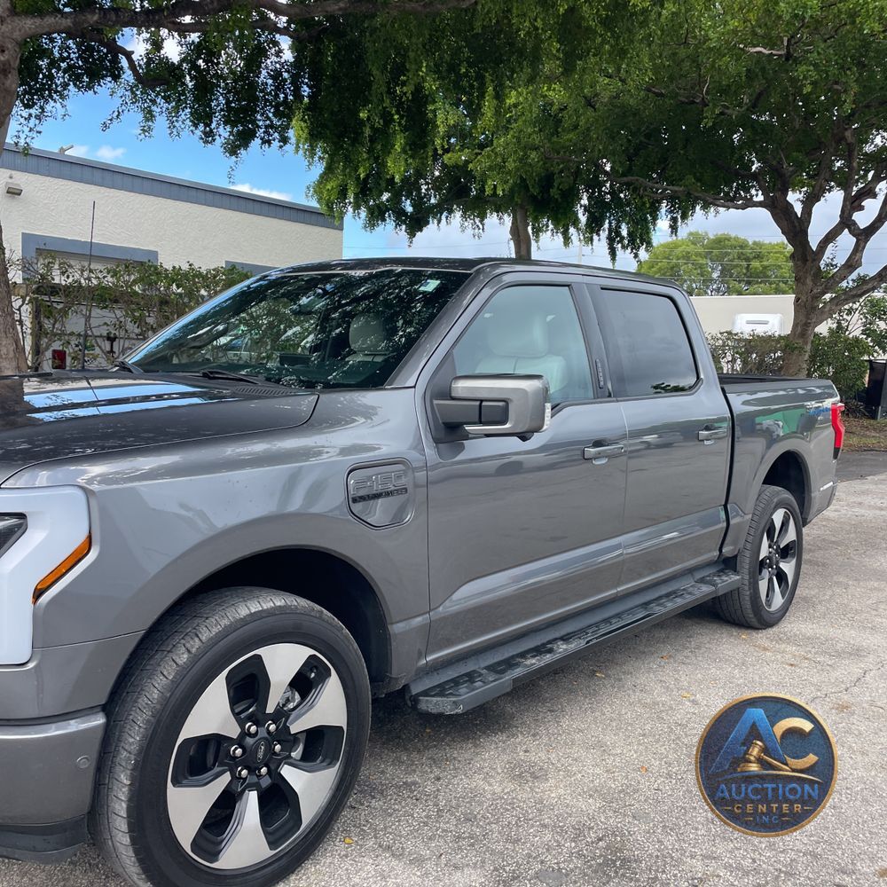 2023 Ford F-150 Lightning Platinum