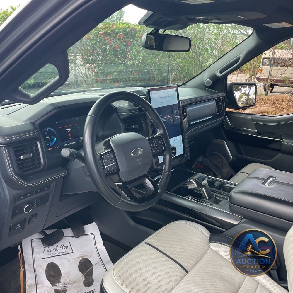 2023 Ford F-150 Lightning Platinum