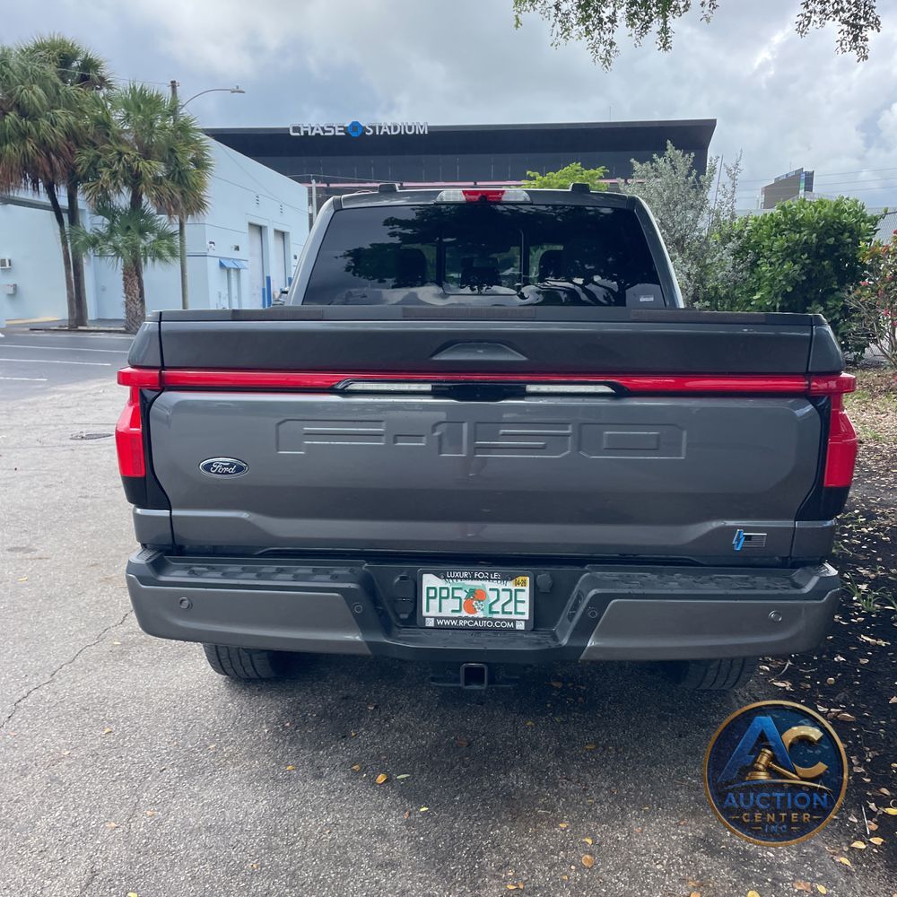 2023 Ford F-150 Lightning Platinum