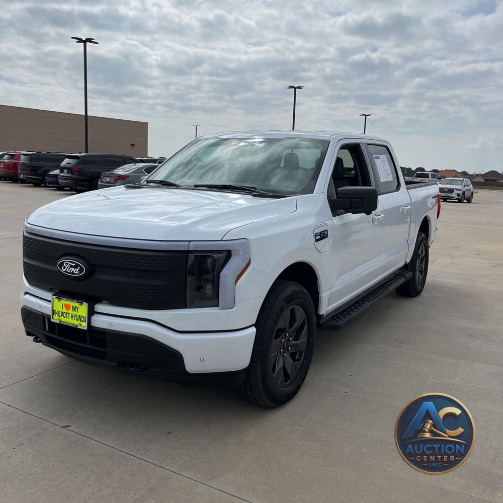 2025 Ford F-150 Lightning Flash