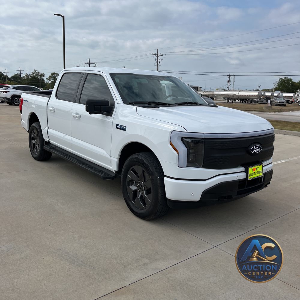 2025 Ford F-150 Lightning Flash