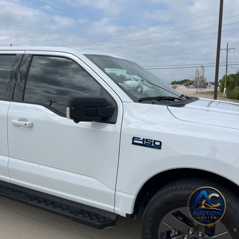 2025 Ford F-150 Lightning Flash