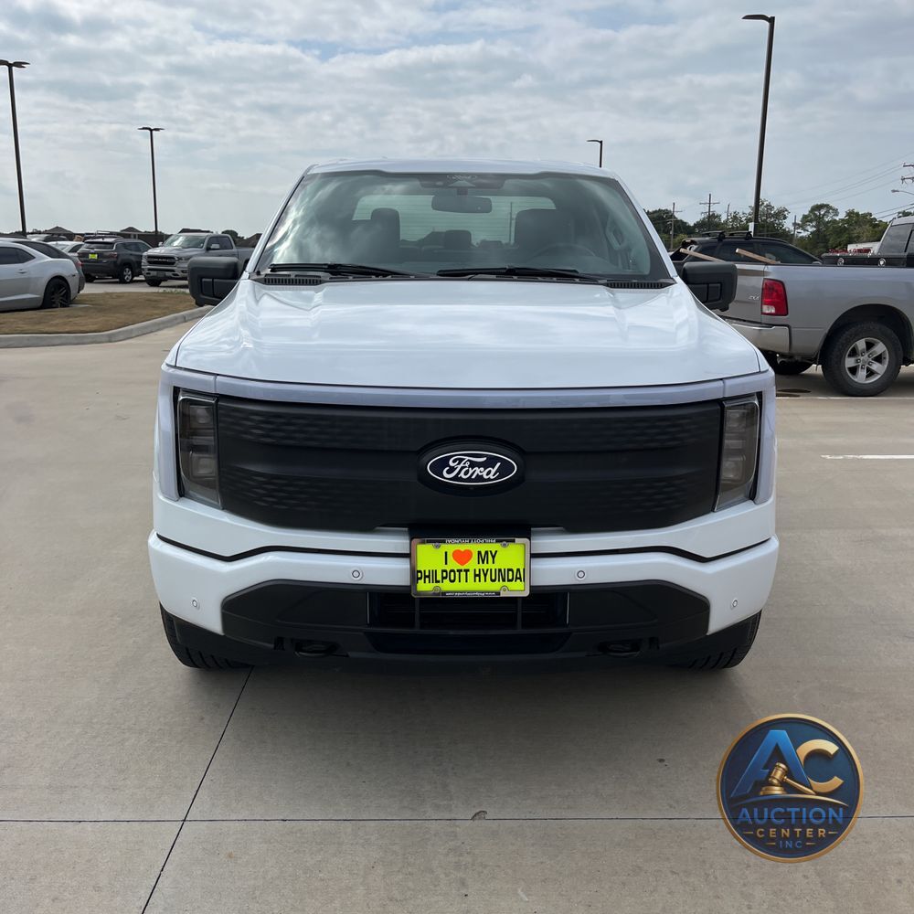 2025 Ford F-150 Lightning Flash