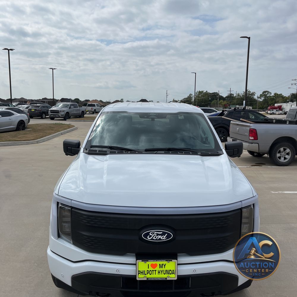 2025 Ford F-150 Lightning Flash