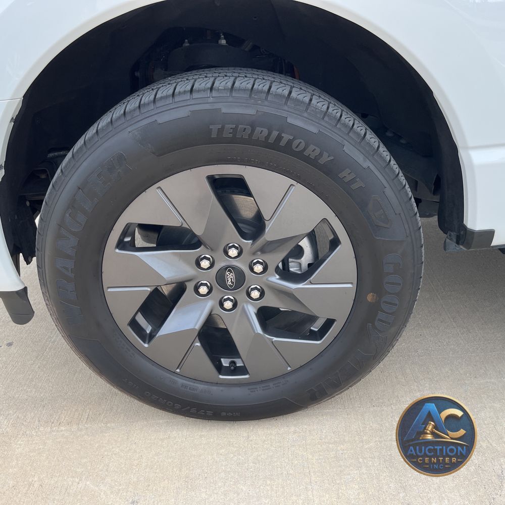 2025 Ford F-150 Lightning Flash