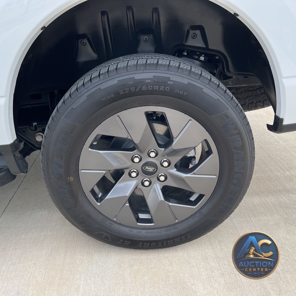 2025 Ford F-150 Lightning Flash