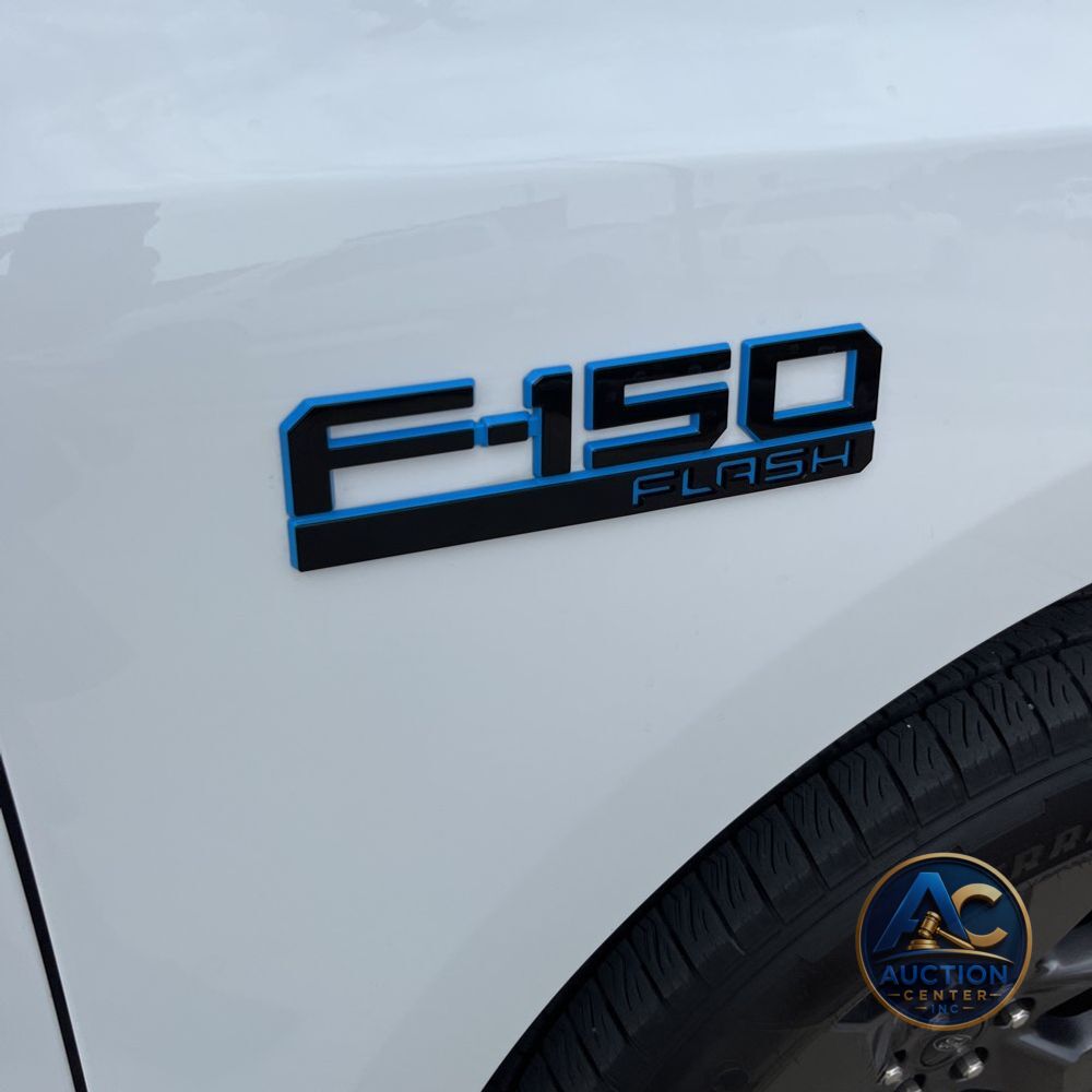 2025 Ford F-150 Lightning Flash