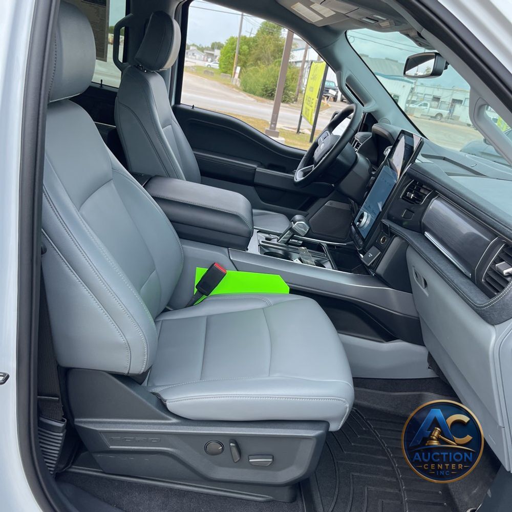2025 Ford F-150 Lightning Flash