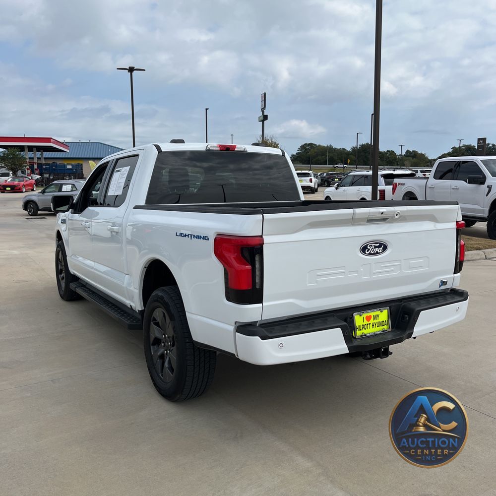 2025 Ford F-150 Lightning Flash