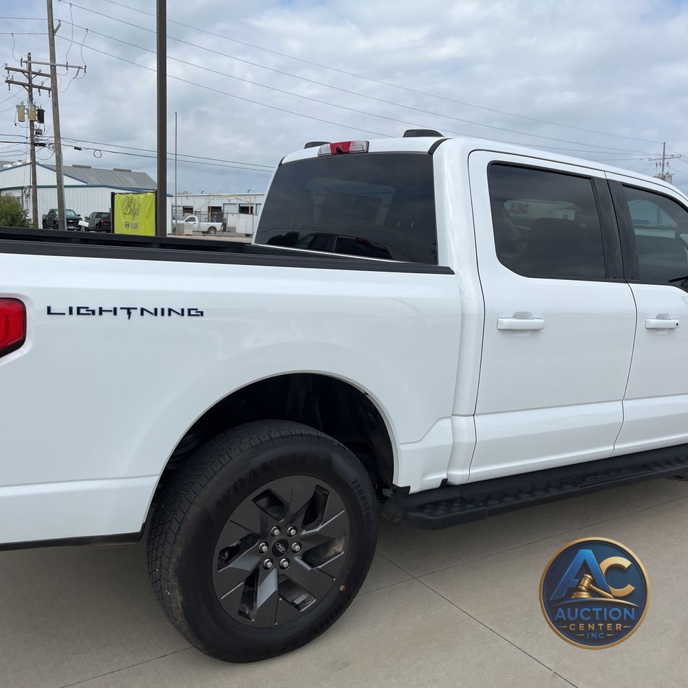 2025 Ford F-150 Lightning Flash