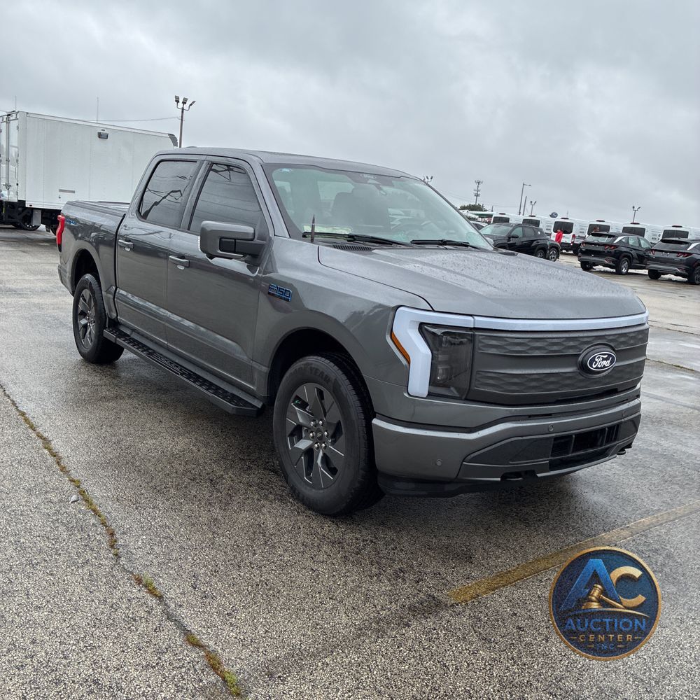 2025 Ford F-150 Lightning Lariat