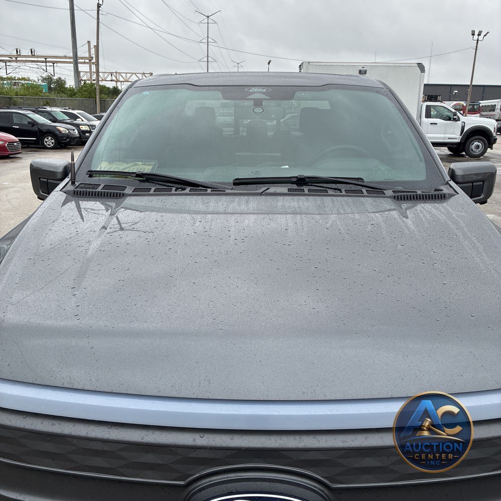 2025 Ford F-150 Lightning Lariat