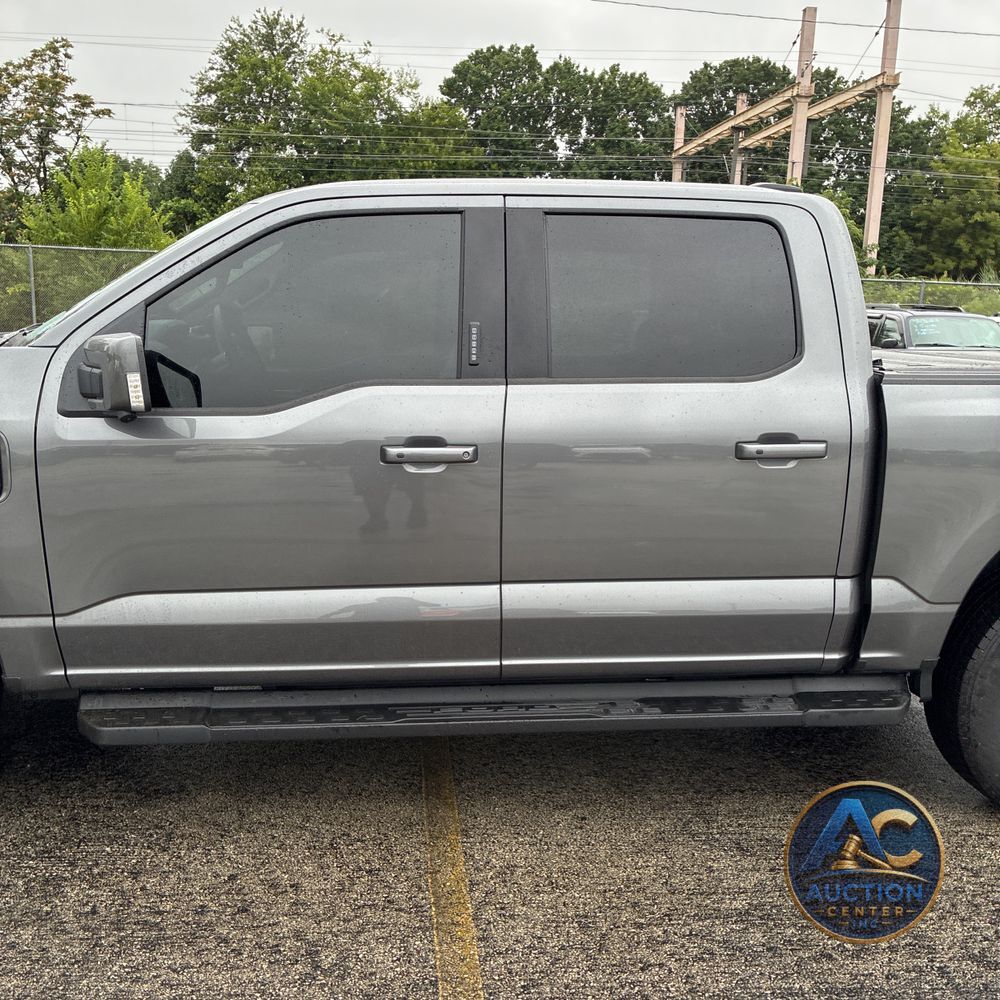 2025 Ford F-150 Lightning Lariat