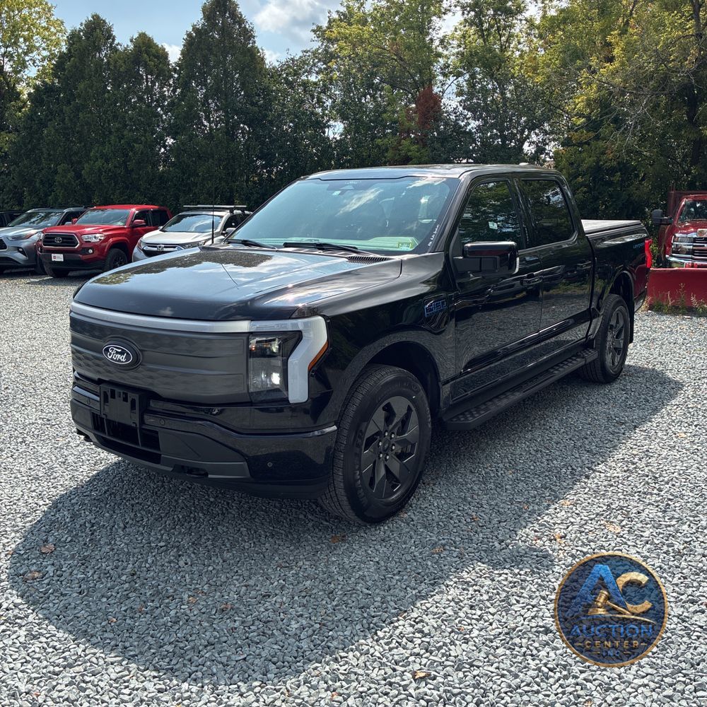 2024 Ford F-150 Lightning Lariat