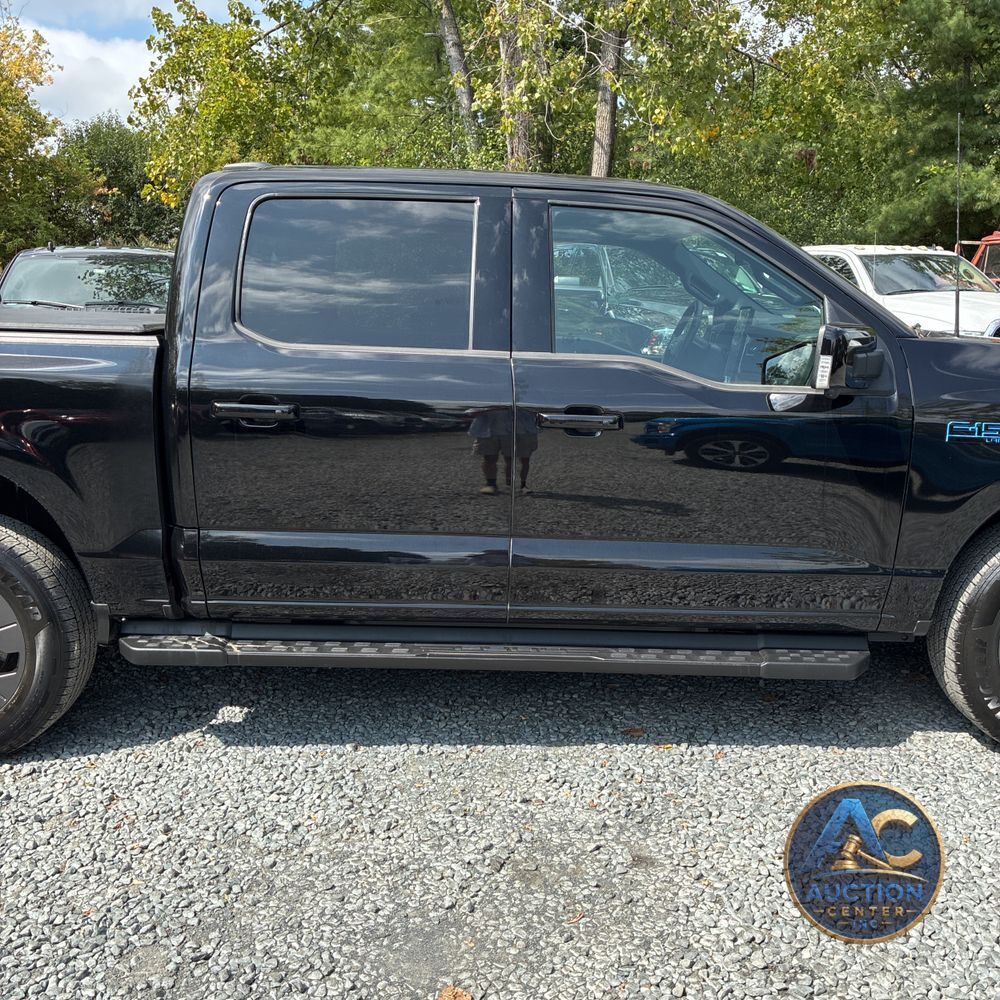 2024 Ford F-150 Lightning Lariat