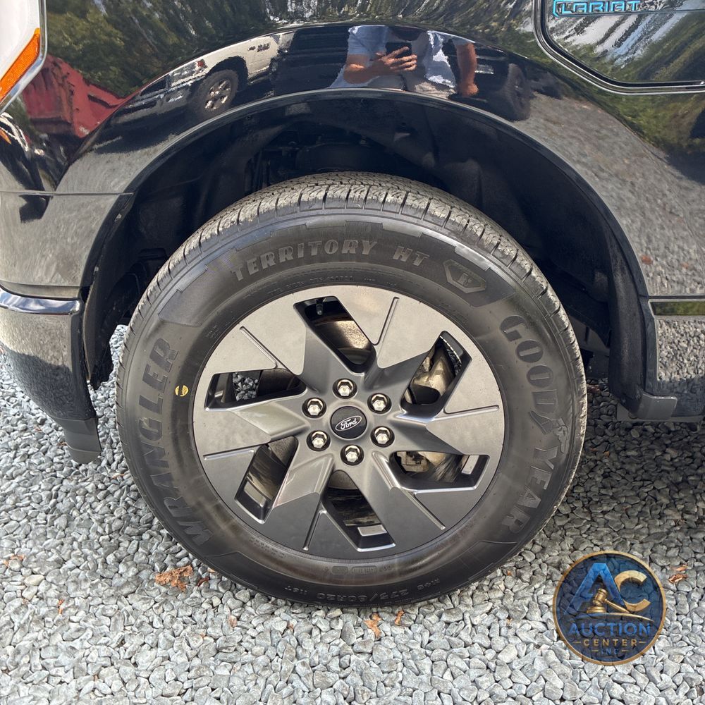 2024 Ford F-150 Lightning Lariat