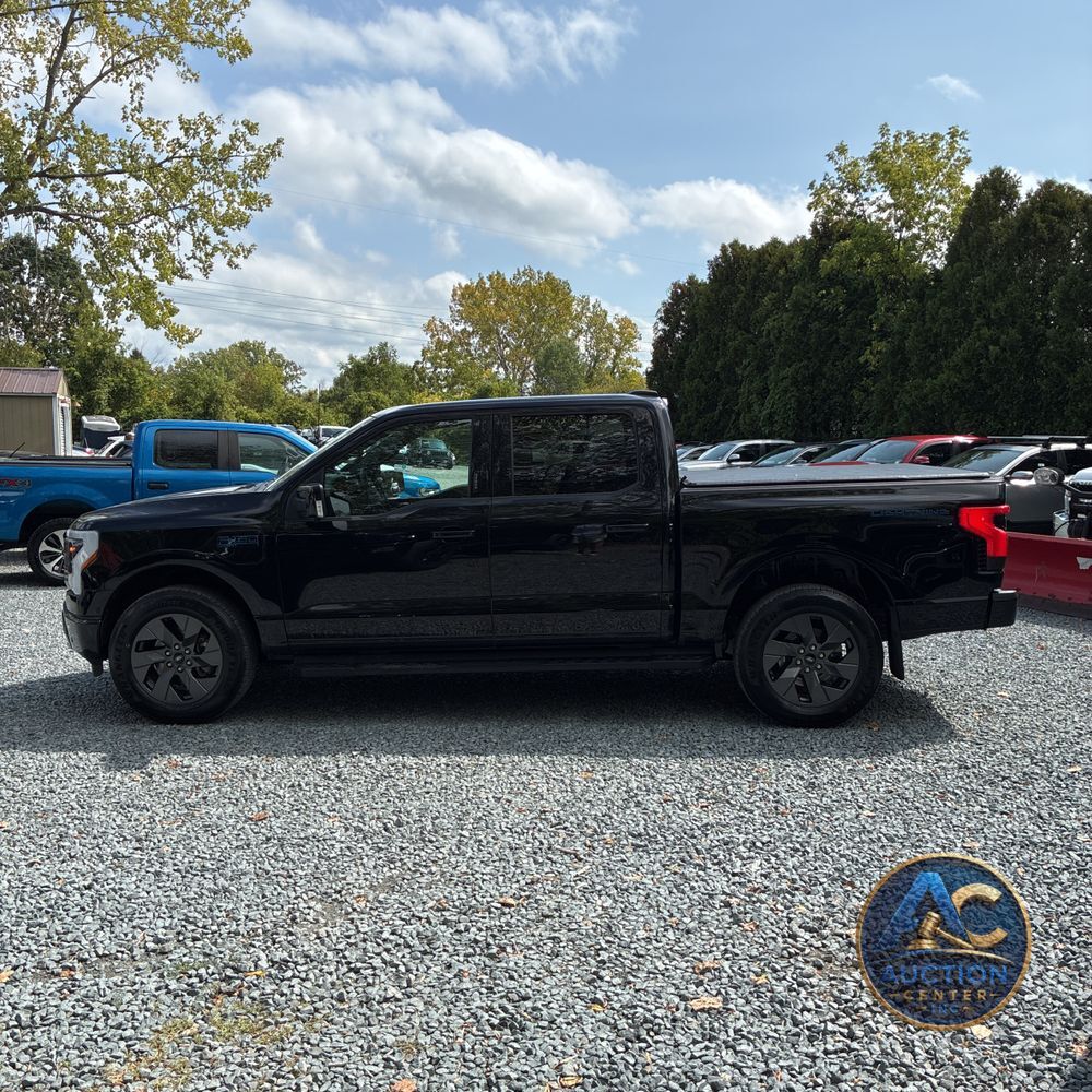 2024 Ford F-150 Lightning Lariat