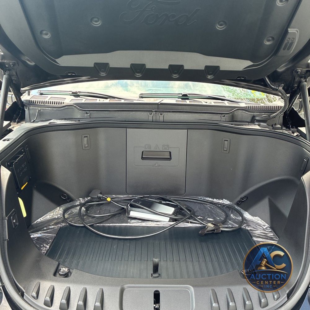 2024 Ford F-150 Lightning Lariat