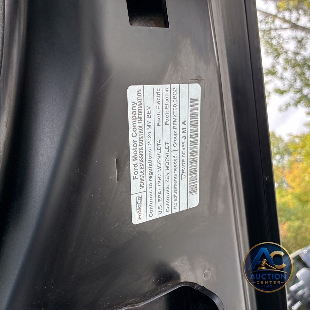 2024 Ford F-150 Lightning Lariat
