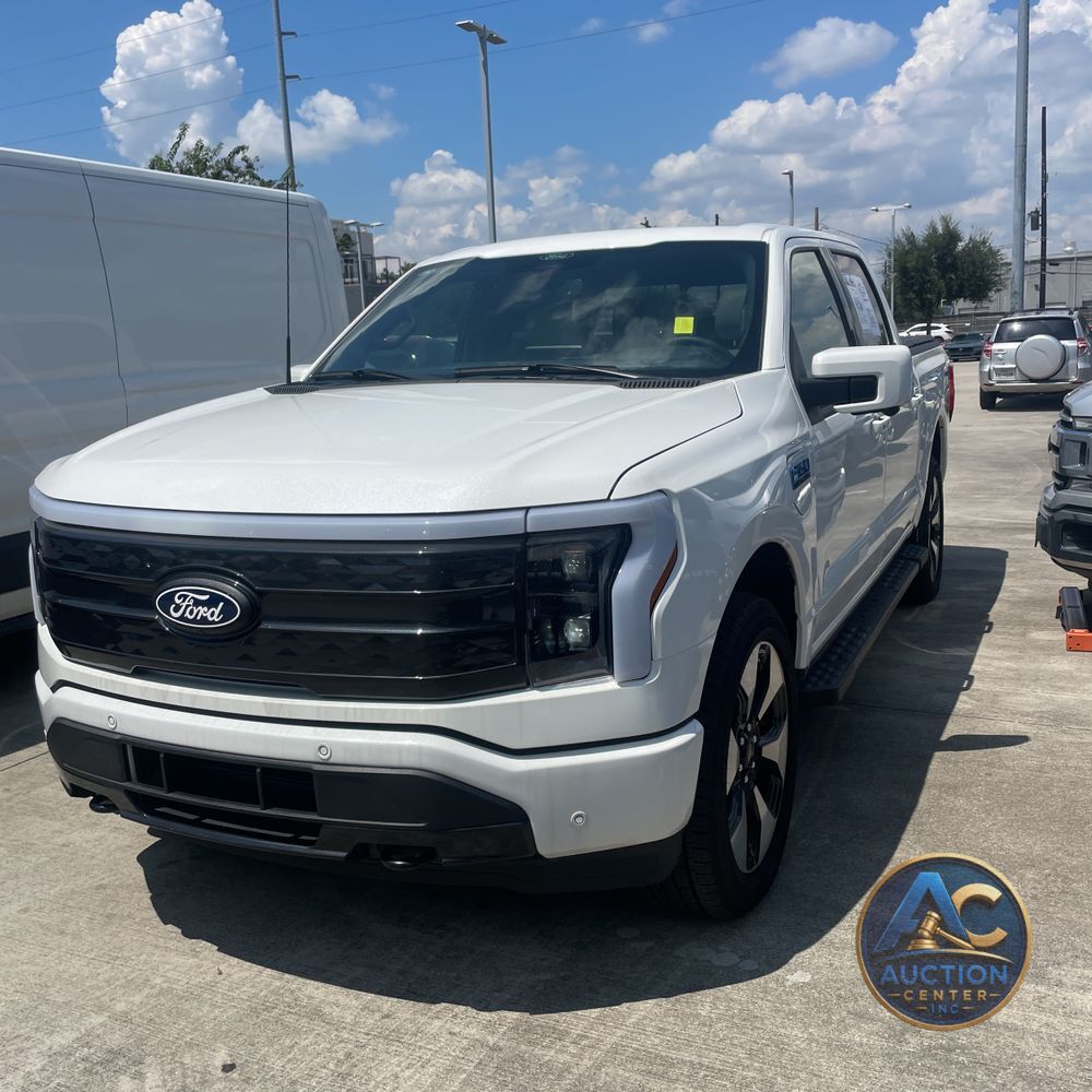 2024 Ford F-150 Lightning Platinum