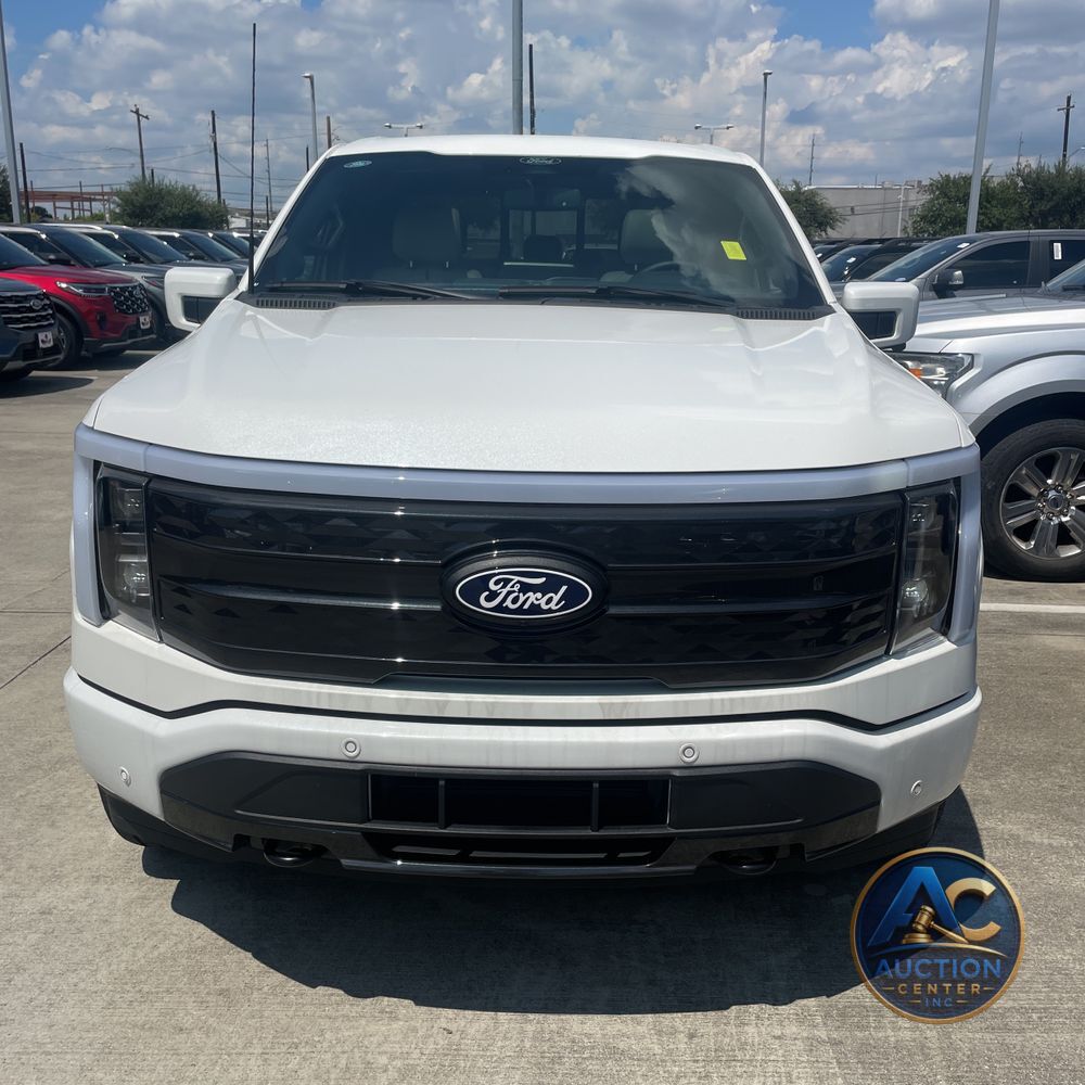 2024 Ford F-150 Lightning Platinum