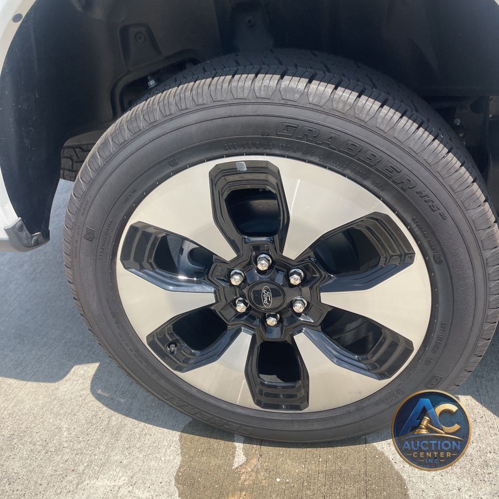 2024 Ford F-150 Lightning Platinum