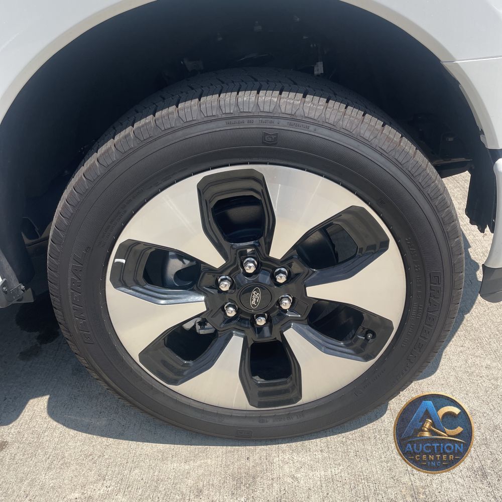 2024 Ford F-150 Lightning Platinum