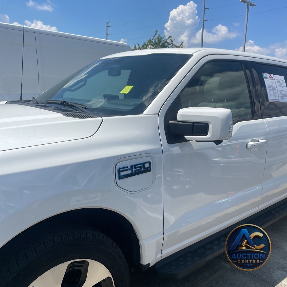 2024 Ford F-150 Lightning Platinum
