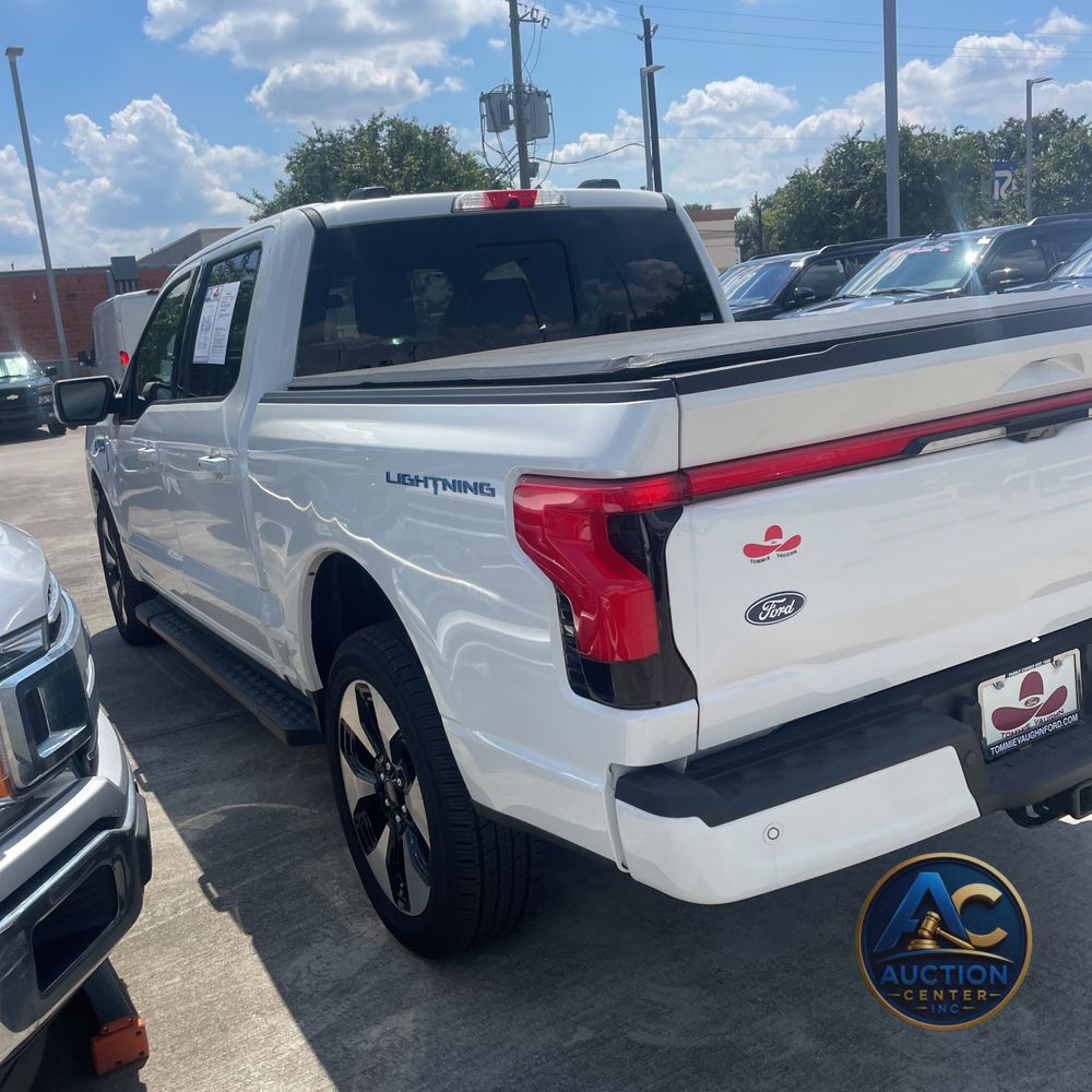 2024 Ford F-150 Lightning Platinum